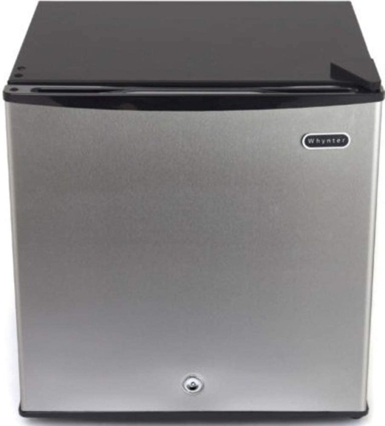 Best Chest Freezer For Garage [Top 7 Reviews 2020]