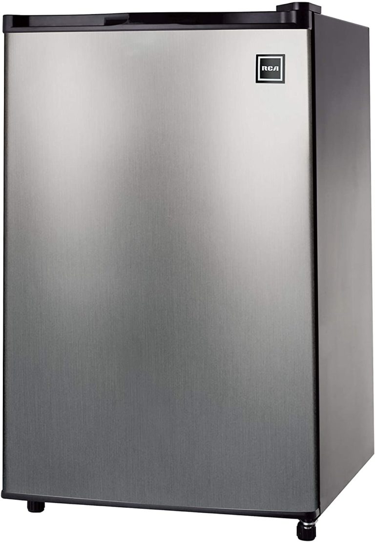 Best Chest Freezer For Garage [Top 7 Reviews 2020]